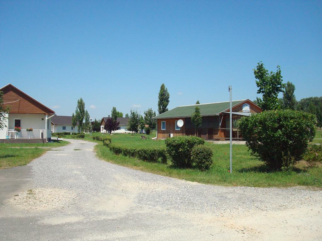 Termal Kemping Apartmanok Tiszaújváros Zewnętrze zdjęcie
